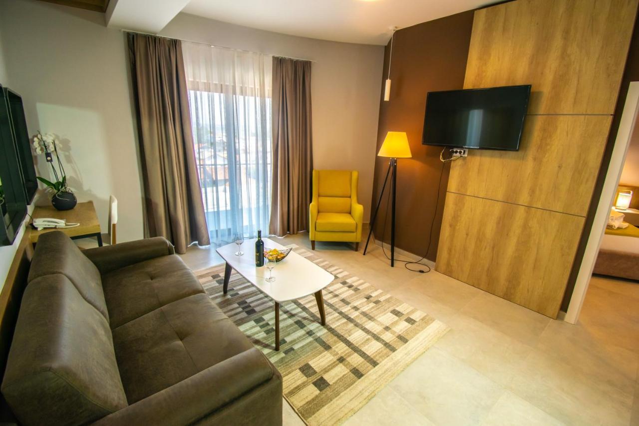 Hotel Hills อุลซิน ภายนอก รูปภาพ